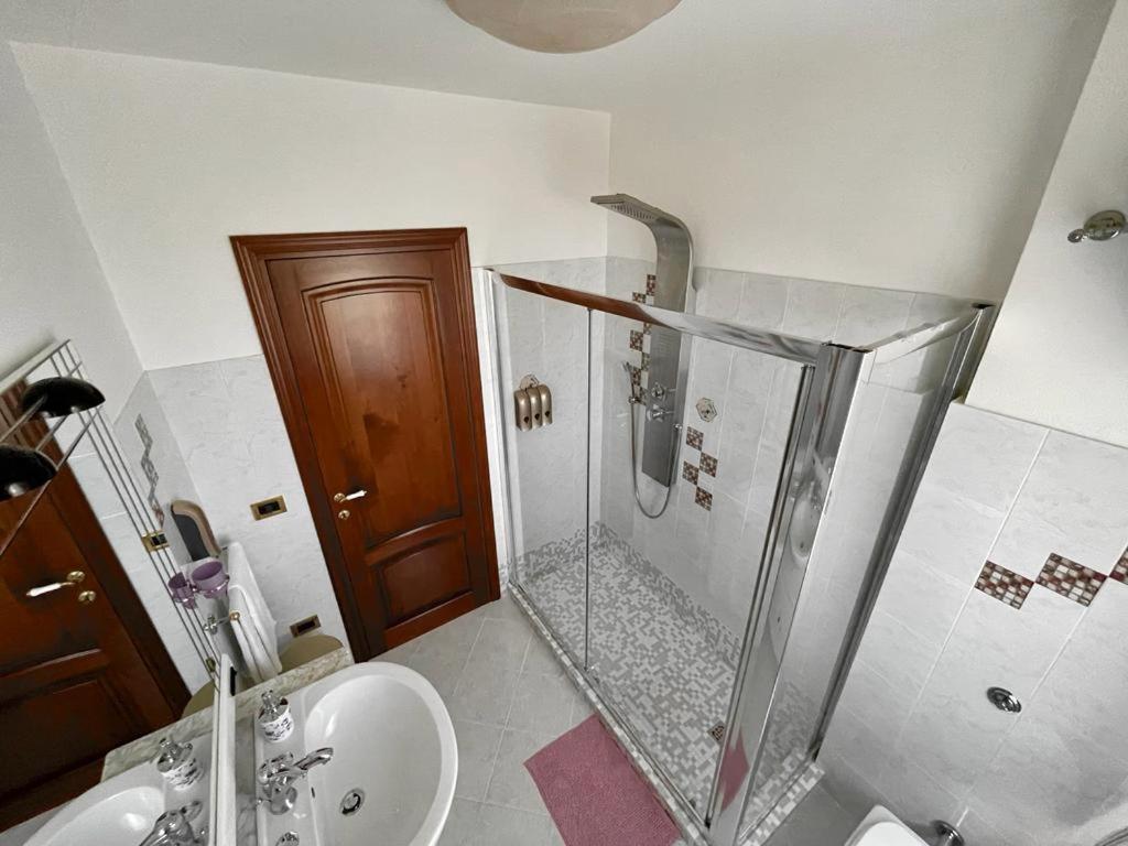 سورسو Lalu'S B&B المظهر الخارجي الصورة